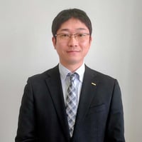 崎野 健一